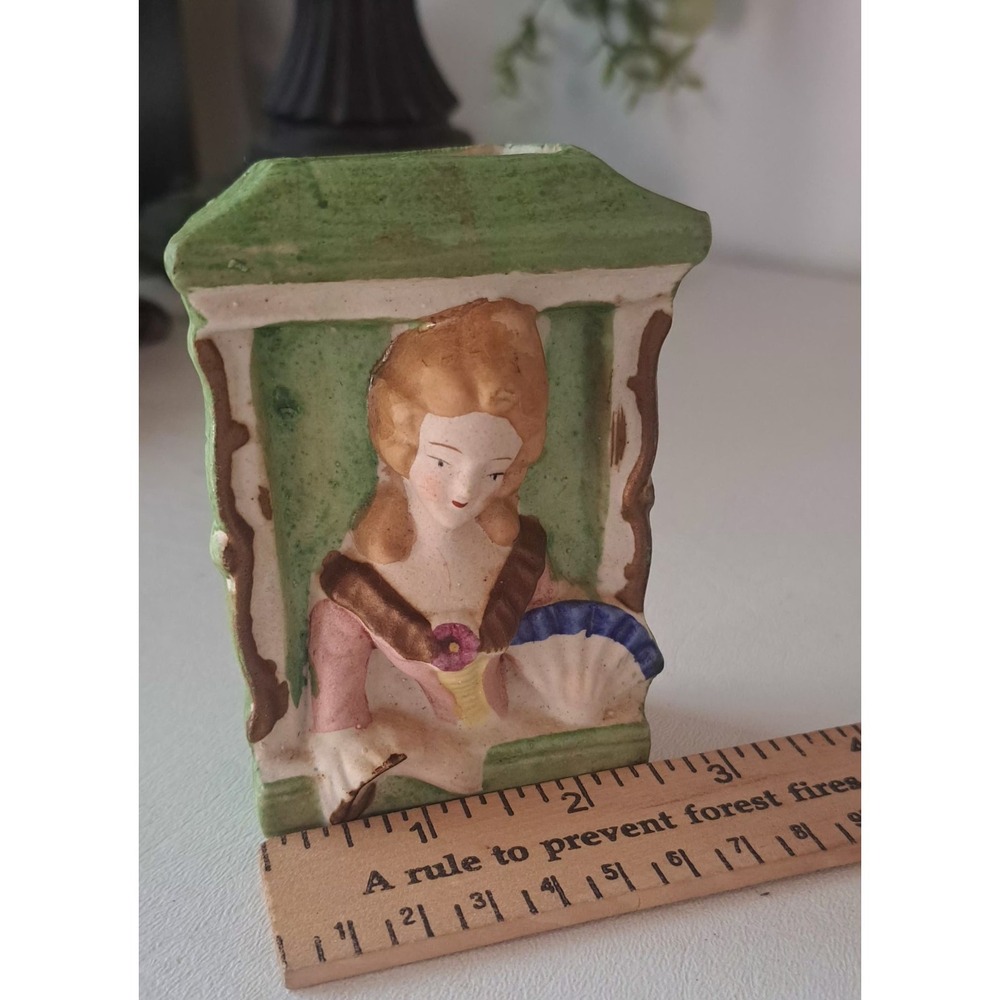 Vintage Bisque Wall Pocket Victorian Woman in Window Occupied Japan - Picture 6 of 10